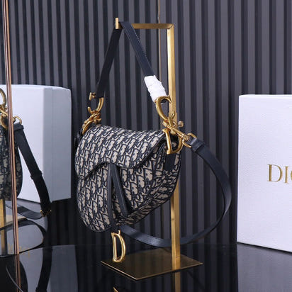 Elegant D.I.O.R Handbag Paris – Premium Quality with Official Box