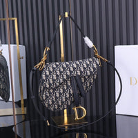 Elegant D.I.O.R Handbag Paris – Premium Quality with Official Box